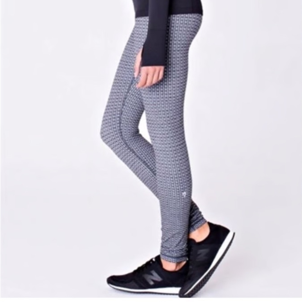 Ivivva Girl's Digi Weave Geometric Rhythmic Tights Size 12
